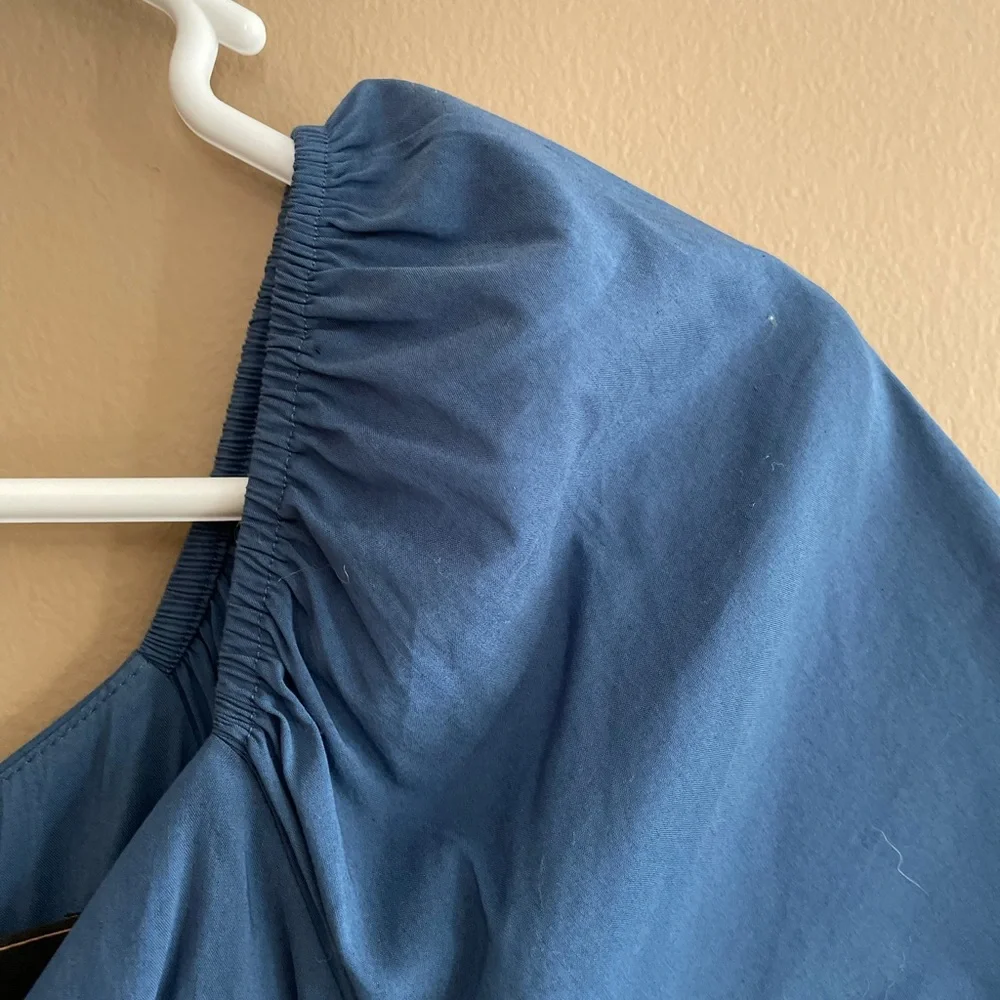 BCBG Steel Blue Shirt Sleeved On or Off the Shoulder Dress. Size 0 - Picture 5 of 9